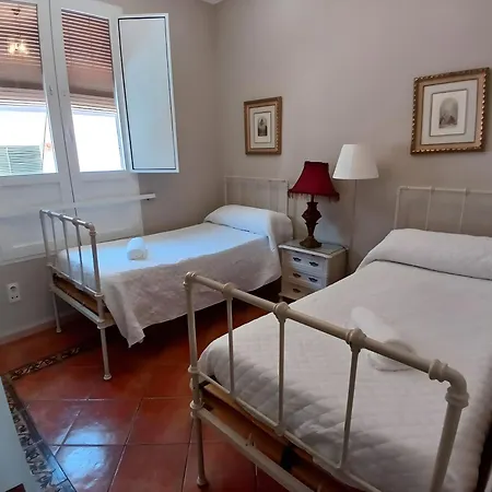 Becquer 21 Apartment